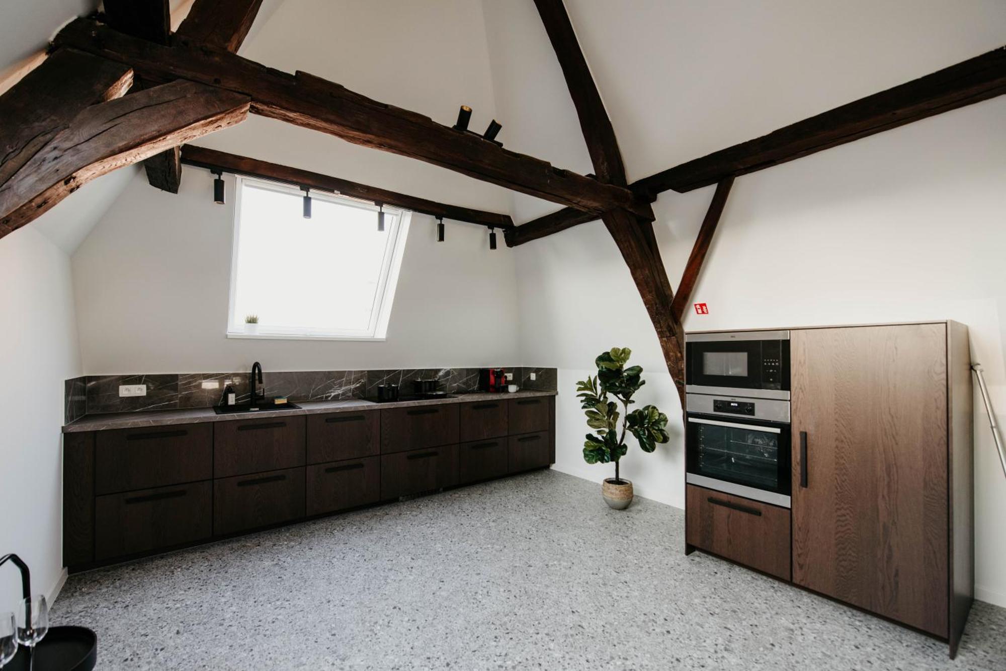 Gorgeous Duplex Apartment In Old City Centre แอนต์เวิร์ป ภายนอก รูปภาพ